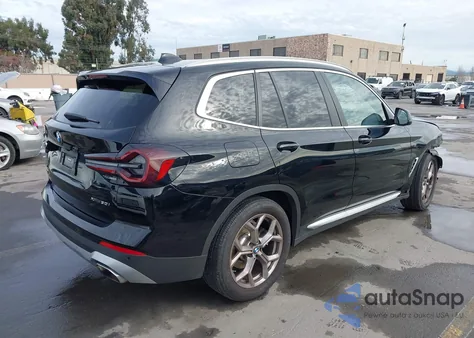 2022 BMW X3 xDrive30I z USA, uszkodzony, nr VIN 5UX53DP05N9M09803